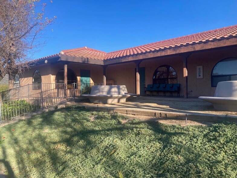 Primary Photo Of 201-207 Church St, Ojai Medical For Lease