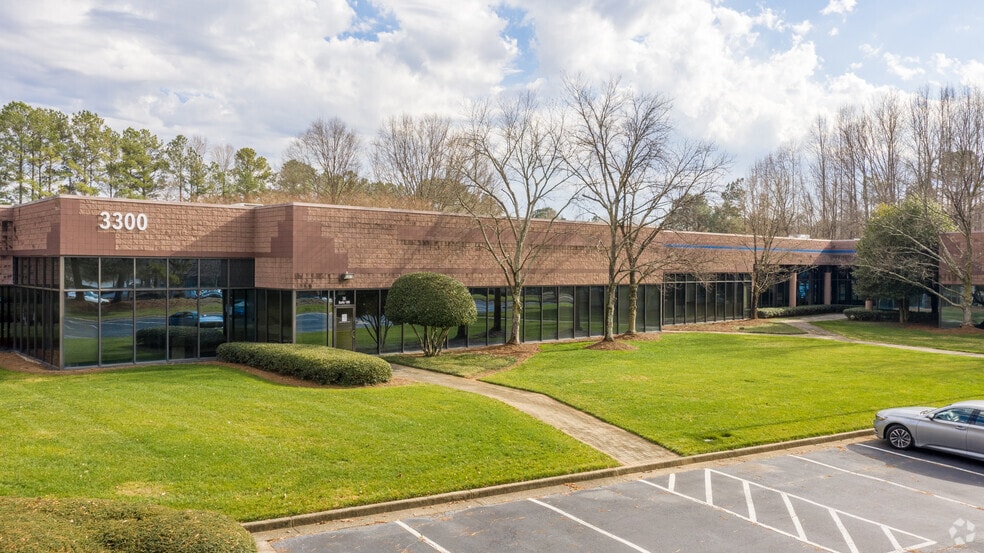 More Photos Of 3025 Breckinridge Blvd, Duluth Unknown For Lease