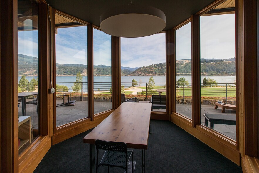 More Photos Of 603 Portway Ave, Hood River Loft Creative Space For Lease