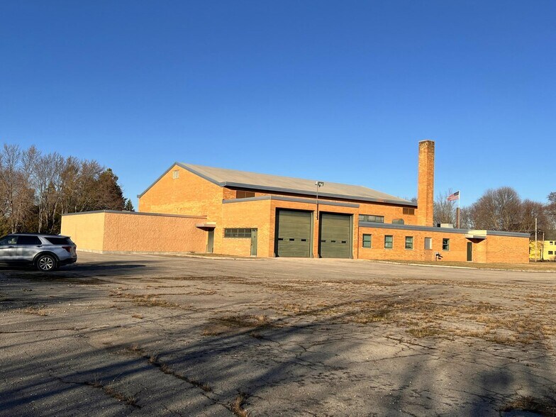 More Photos Of 610 Cuyler St, Cheboygan Lodge Meeting Hall For Lease