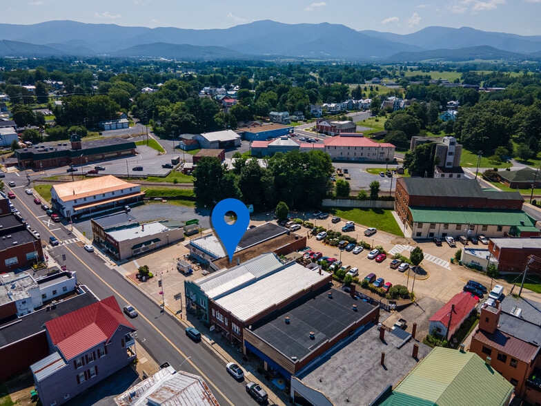 More Photos Of 30 E Main St, Luray Office For Sale