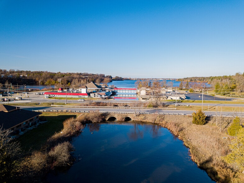 More Photos Of 2006-2024 S Airport Rd W, Traverse City Freestanding For Lease