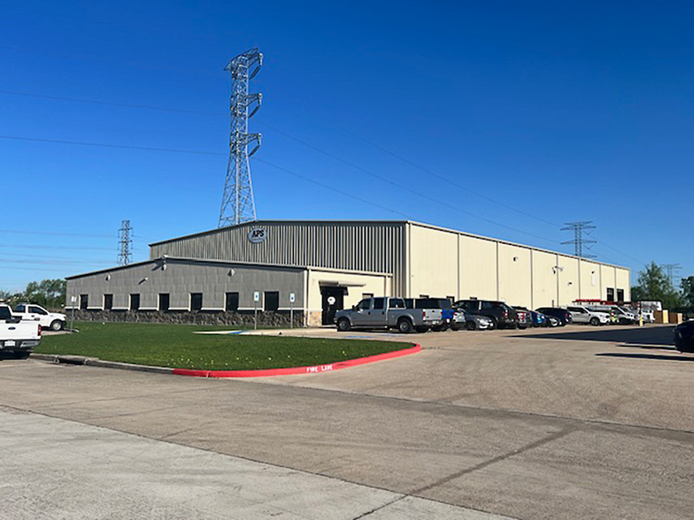 Primary Photo Of 11050 W Little York Rd, Houston Light Distribution For Sale