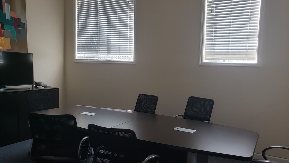 More Photos Of 405 6th St S, Saint Petersburg Office For Lease