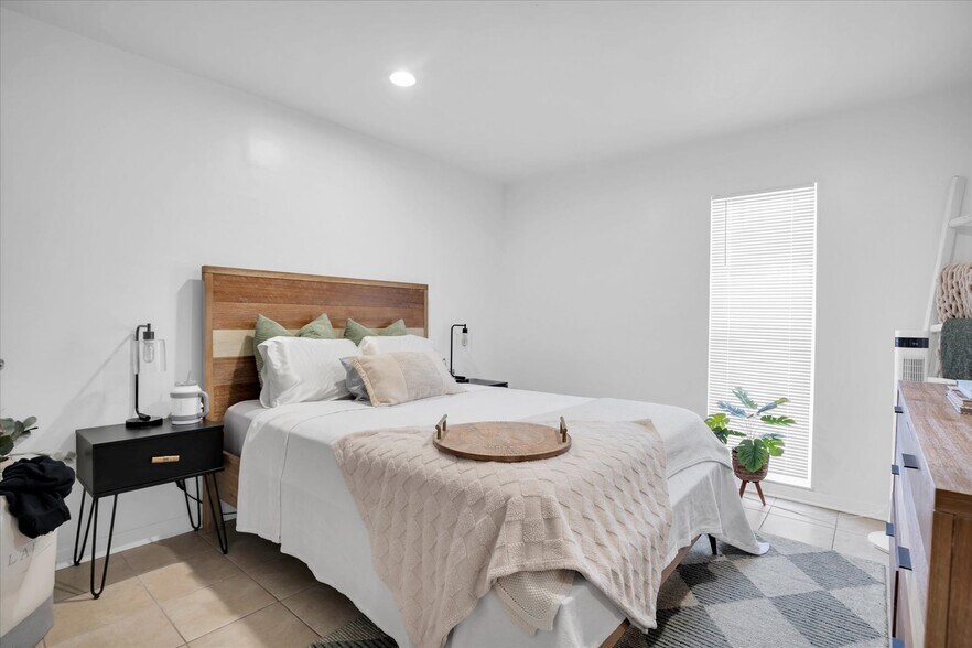 More Photos Of 885 Beltrees St, Dunedin Apartments For Sale