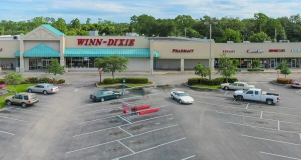Primary Photo Of 2950 9th St SW, Vero Beach Department Store For Lease