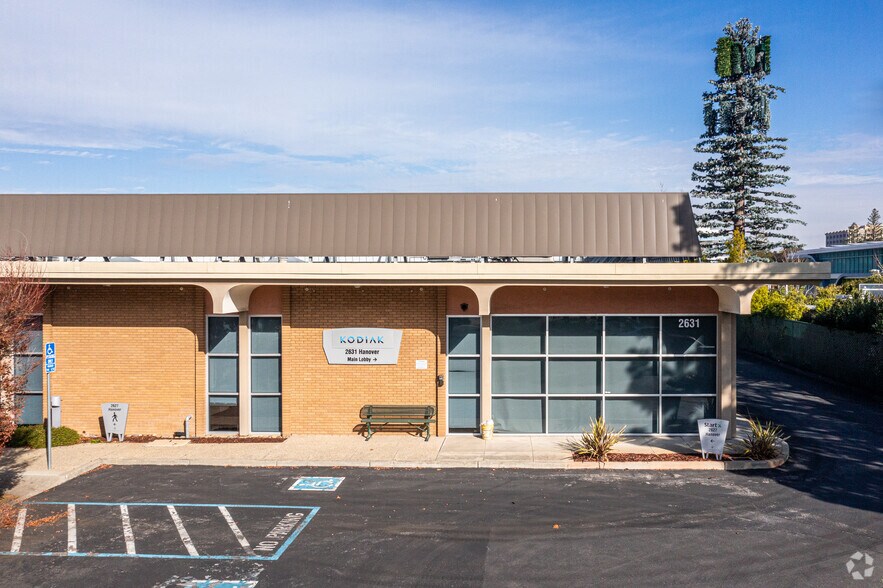 More Photos Of 2631 Hanover St, Palo Alto Flex For Lease