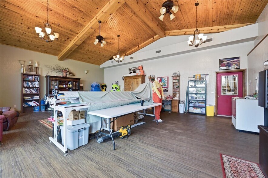 More Photos Of 12301 US Highway 77, Lexington Specialty For Sale