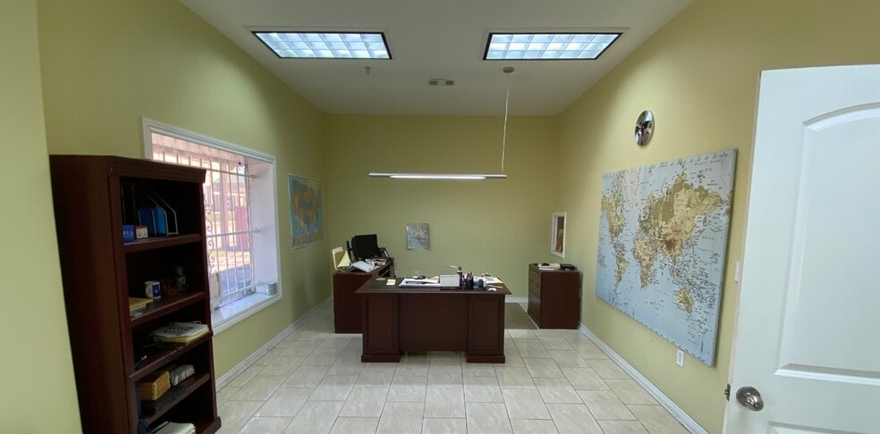 More Photos Of 14006 Duncum St, Houston Warehouse For Sale