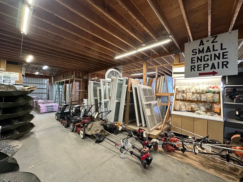 More Photos Of 999 Airbase Rd, Mountain Home Freestanding For Sale