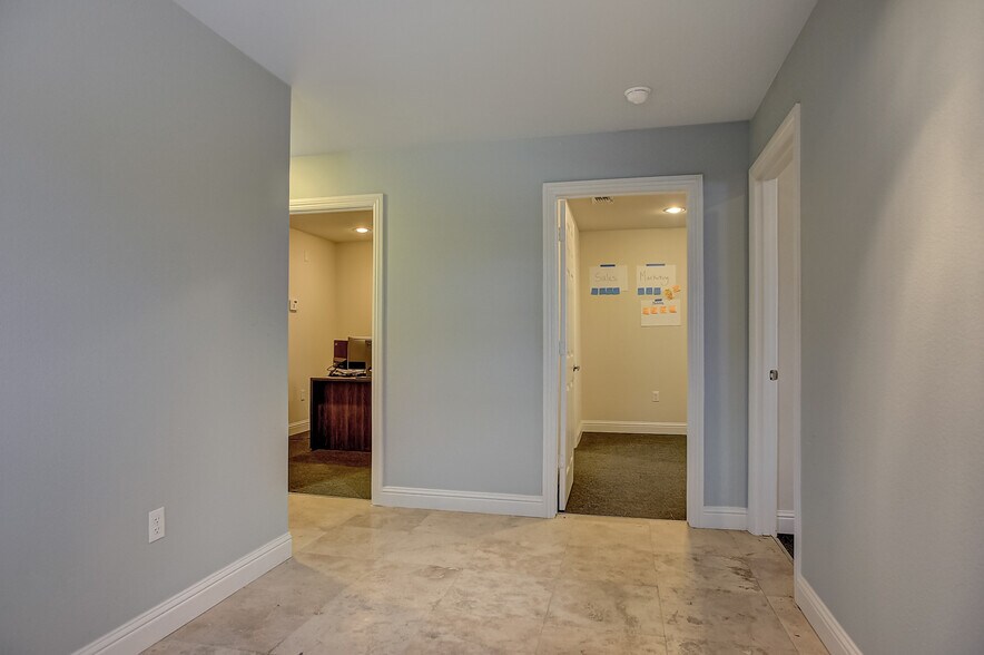 More Photos Of 6126 Private Road 902, Celina Warehouse For Sale