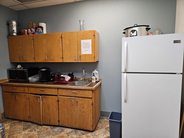 More Photos Of 18 4th St N, Great Falls Storefront For Sale