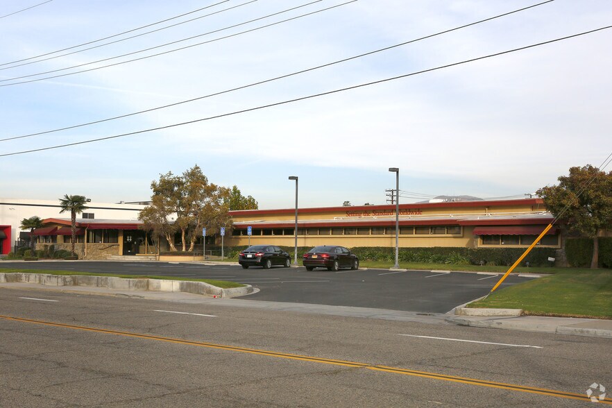 More Photos Of 3016 Kansas Ave, Riverside Unknown For Lease