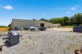 More Photos Of 806 Whitaker Rd, New Market Warehouse For Sale