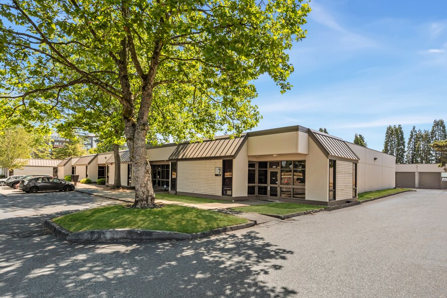 More Photos Of 4002-4014 148th Ave NE, Redmond Unknown For Lease