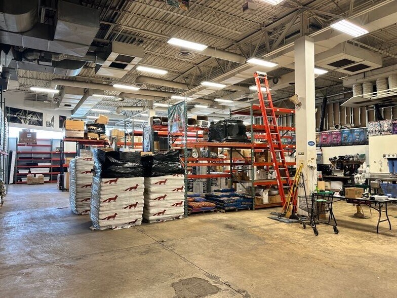 More Photos Of 5705 Chantry Dr, Columbus Freestanding For Sale