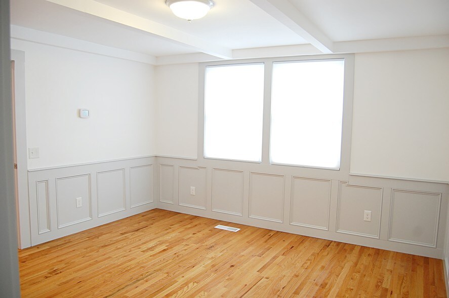 More Photos Of 389 Worcester Rd, Framingham Freestanding For Lease