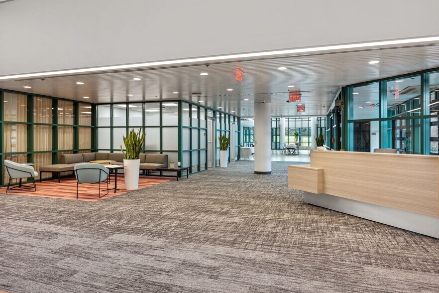 More Photos Of 1000 Northbrook Dr, Trevose Office For Sale