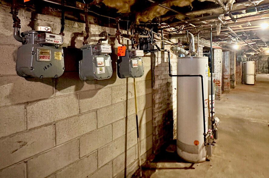 More Photos Of 18 Orchard St, Northampton Apartments For Sale