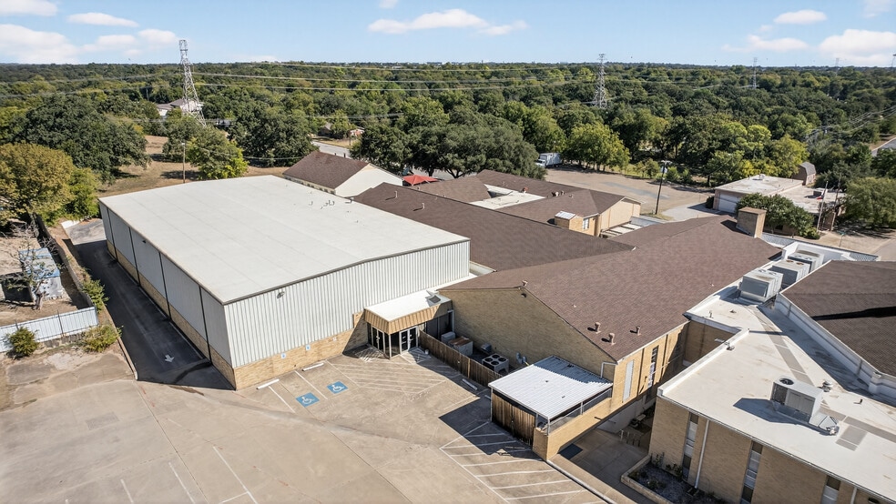 More Photos Of 147 Hurst Blvd, Hurst Religious Facility For Sale