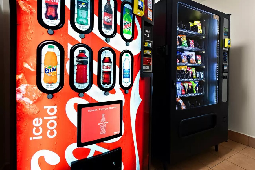 More Photos Of 2855 Old Austin Peay Hwy, Memphis Hotel For Sale