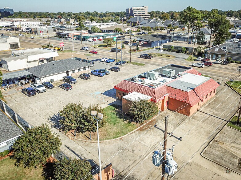 More Photos Of 1301 N 18th St, Monroe Fast Food For Sale