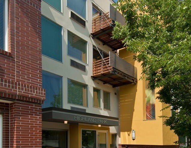 More Photos Of 2424-2434 W Caithness Pl, Denver Apartments For Lease