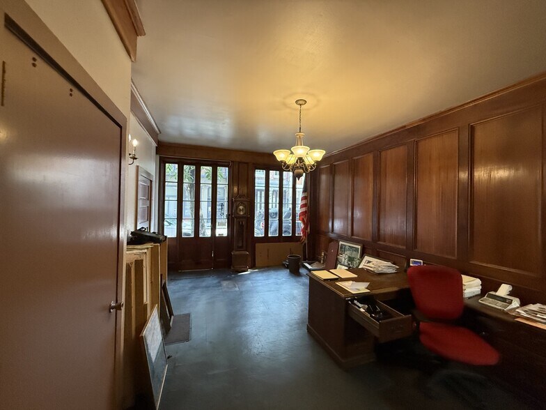 More Photos Of 416 Gravier St, New Orleans Office Residential For Sale