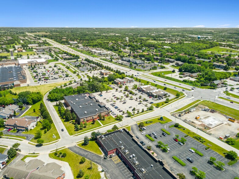 More Photos Of 1275 W Capitol Dr, Pewaukee General Retail For Sale