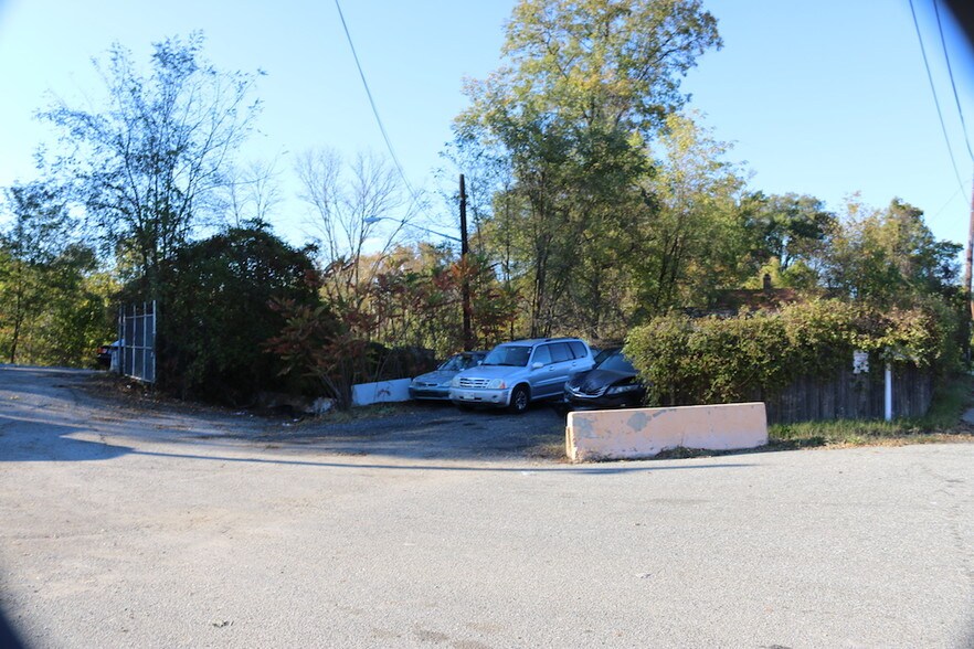 More Photos Of 711 Old Ritchie, Capitol Heights Land For Lease