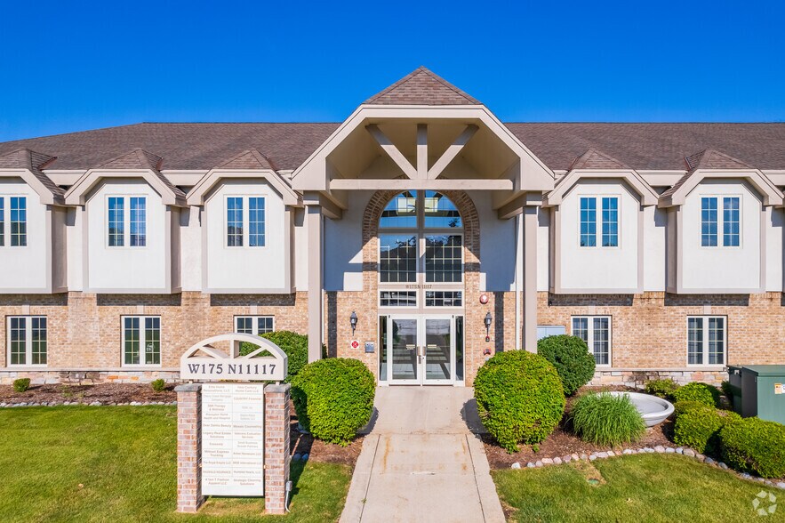 More Photos Of W175N11081 Stonewood Dr, Germantown Unknown For Lease