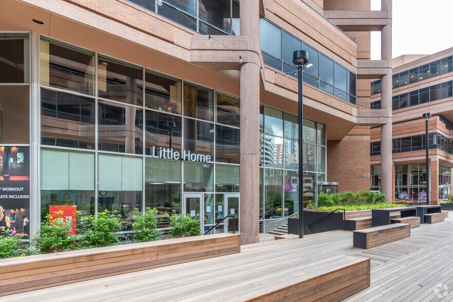 More Photos Of 8403 Colesville Rd, Silver Spring Coworking Space