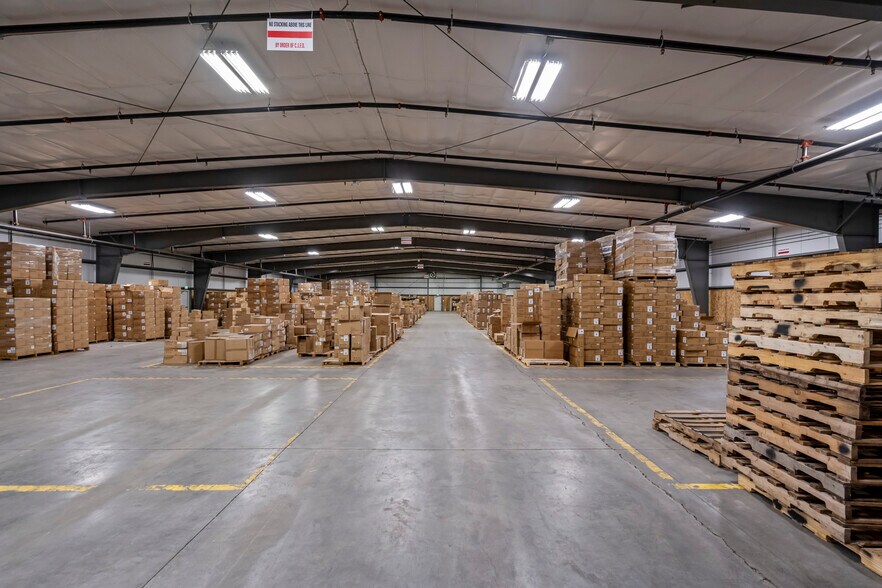 More Photos Of 4985 N 30th St, Colorado Springs Manufacturing For Sale