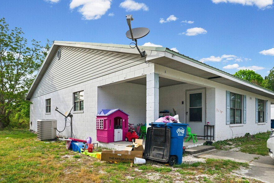 More Photos Of 209 Cannon St, Nahunta Multifamily For Sale