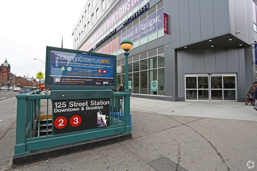 More Photos Of 100-112 W 125th St, New York General Retail For Lease