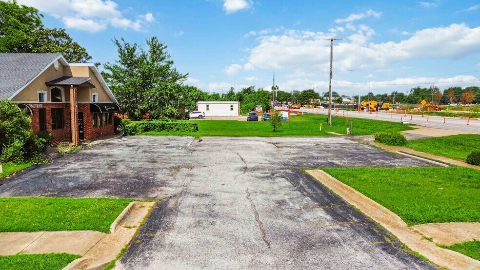 More Photos Of 1412 Se 14th St, Bentonville Medical For Sale