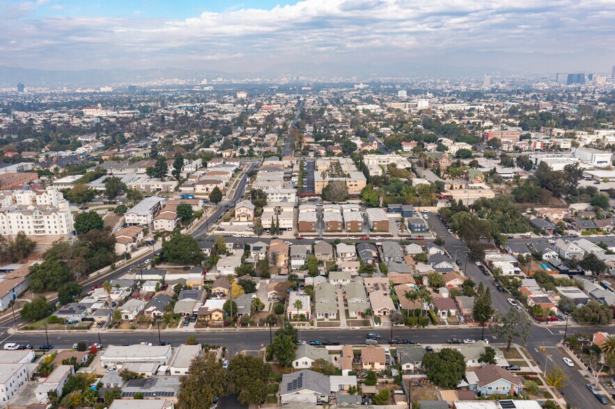 More Photos Of 3517 Montclair St, Los Angeles Apartments For Sale