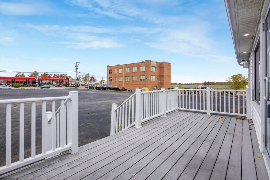 More Photos Of 524 Mileground Rd, Morgantown Auto Dealership For Sale