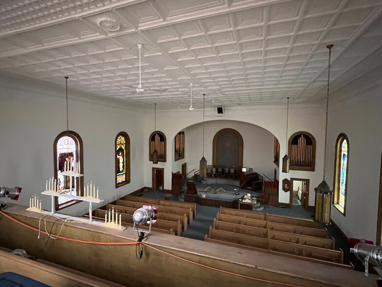 More Photos Of 27 Church St, Pulaski Religious Facility For Sale