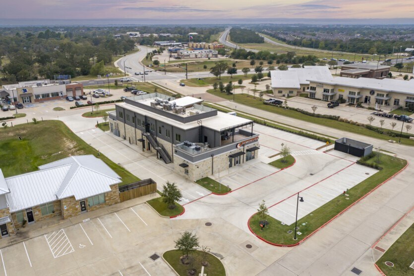 More Photos Of 4501 Mills Park Cir, College Station Storefront Retail Office For Lease