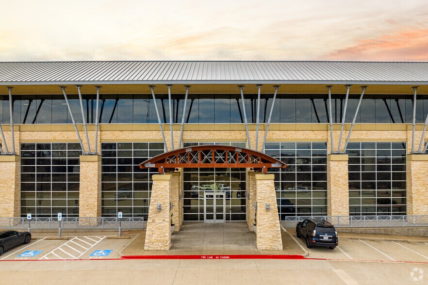 More Photos Of 2150 S Central Expy, McKinney Office For Lease