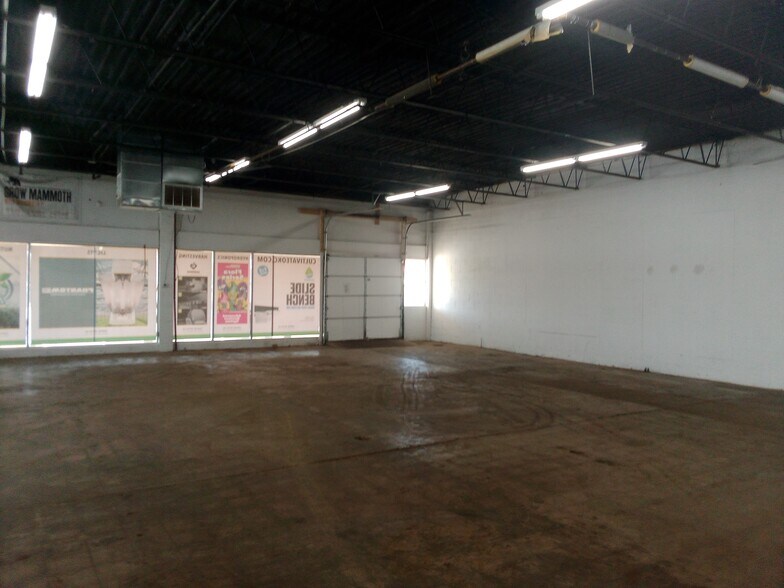 More Photos Of 4501-4527 NW 10th St, Oklahoma City General Retail For Lease