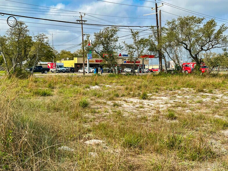 More Photos Of 2020 Market st, Rockport Land For Sale