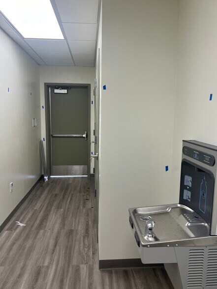More Photos Of 6301 Northern Pass Dr, El Paso Medical For Sale