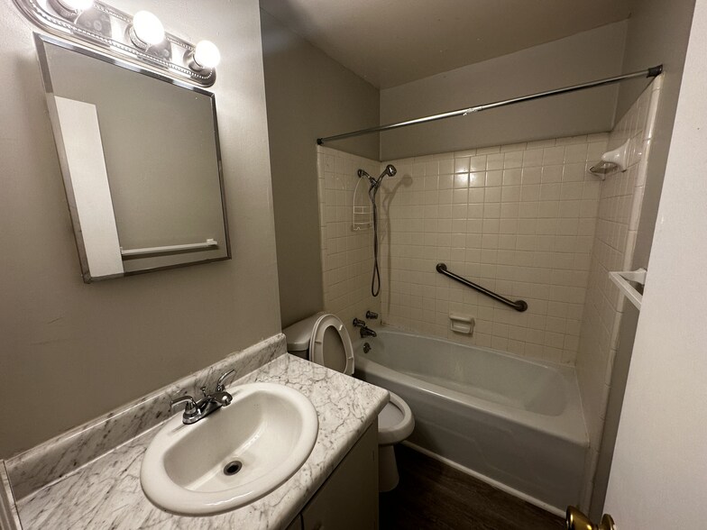 More Photos Of 8221 Highway 39, Meridian Apartments For Sale