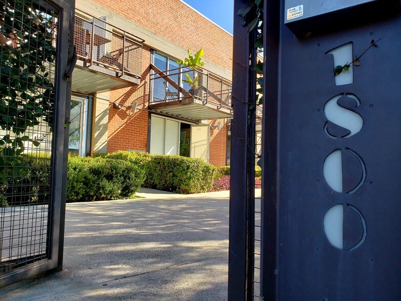 More Photos Of 1800 S Brand Blvd, Glendale Loft Creative Space For Lease