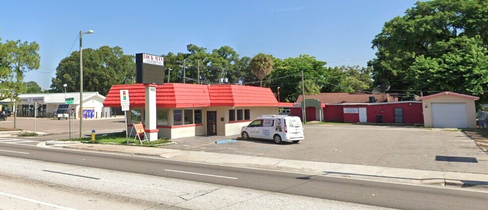 Primary Photo Of 1002 E Hillsborough Ave, Tampa Storefront For Lease