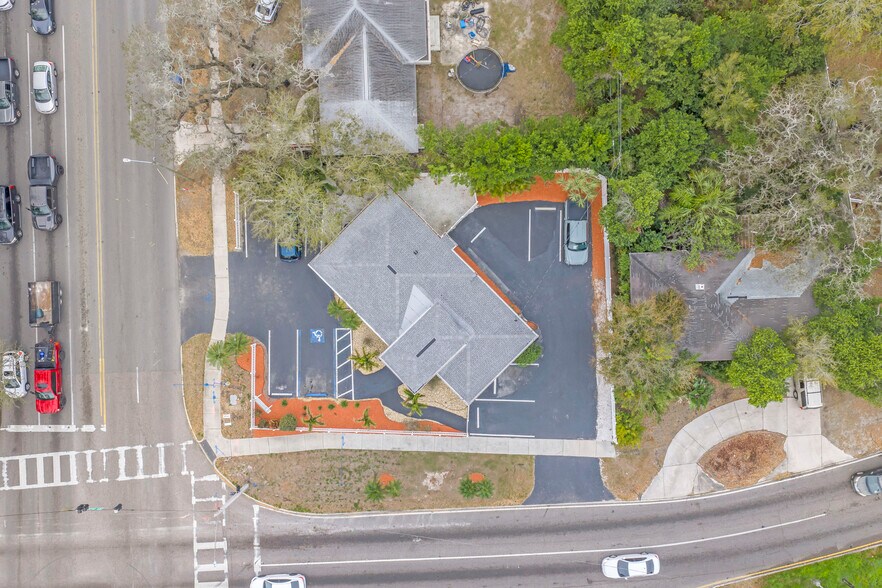 More Photos Of 2200 49th St N, Saint Petersburg Medical For Sale
