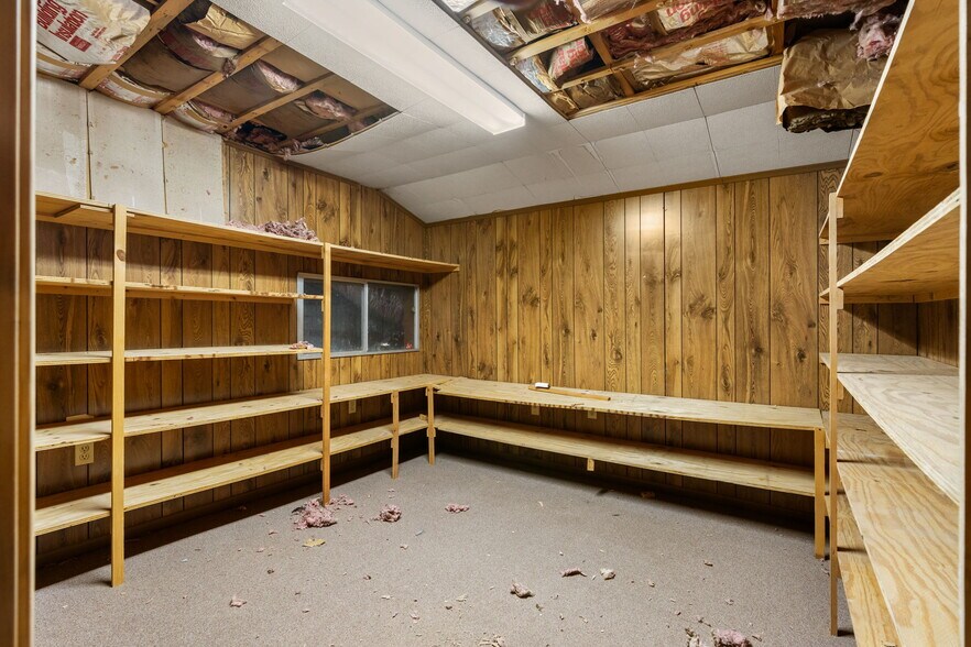 More Photos Of 2200 Sciaaca Rd, Spring Office For Sale