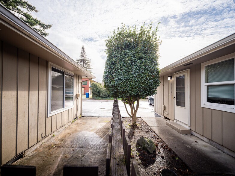 More Photos Of 2522-2556 Simpson St SE, Salem Apartments For Sale